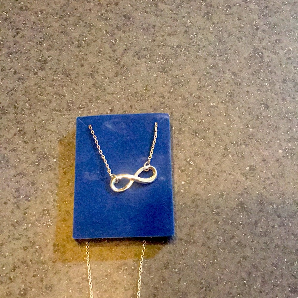 Infinity pendant necklace